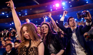 «Каро» приглашает отметить выпускной в кино