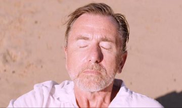 Тревожная драма «Закат» о мексиканских каникулах Тима Рота уже в сети