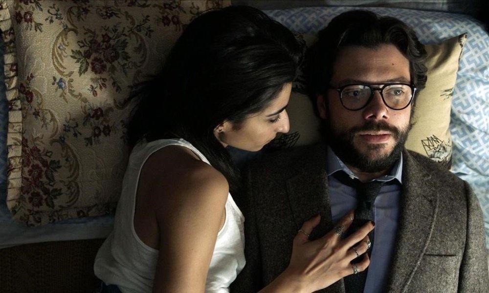 Бумажный дом