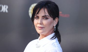 Шарлиз Терон понравилось играть супергероев