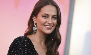 Чем сейчас занята Алисия Викандер