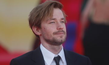 Поменяет ли Александр Петров профессию после успеха режиссерского дебюта?