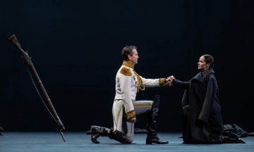 «Война и мир» возвращается на родину