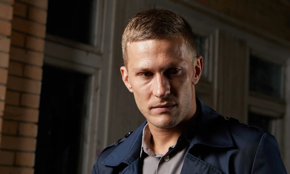 Кадр из сериала «Зверобой»