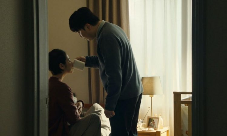 Корейский мистический триллер, филиппинский кассовый хит и док из протестного Гонконга