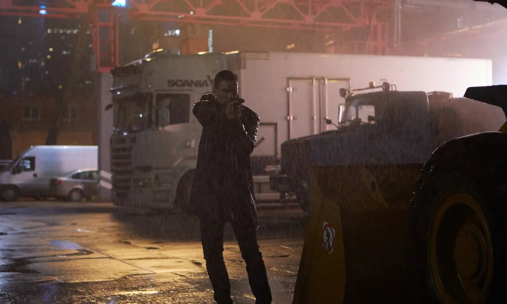 Кадр из сериала «Зверобой»