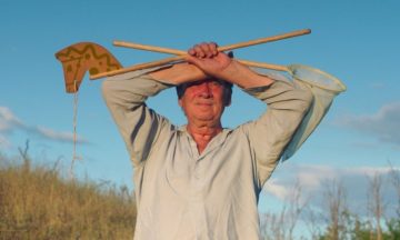 «Верблюжья дуга»: Болезненная инъекция гуманизма и сострадания