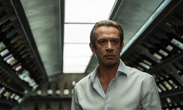 «Кто там?»: Брутальный Машков, истеричный Жизневский и решительный Кяро