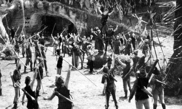 Первая в мире светская кинопремьера состоялась 100 лет назад