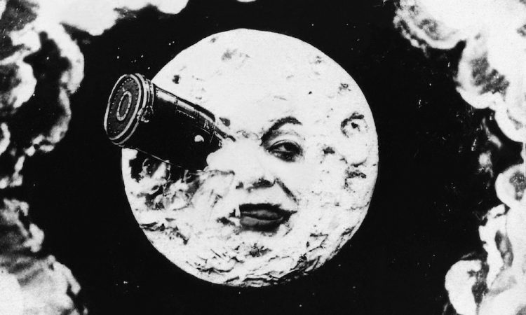 Спутник кинозрителя: Говорит и показывает Луна