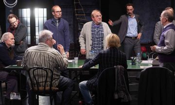 Спектакль Никиты Михалкова «12» на сцене Театра сатиры