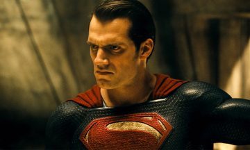 Генри Кавилл стал слишком стар для Супермена