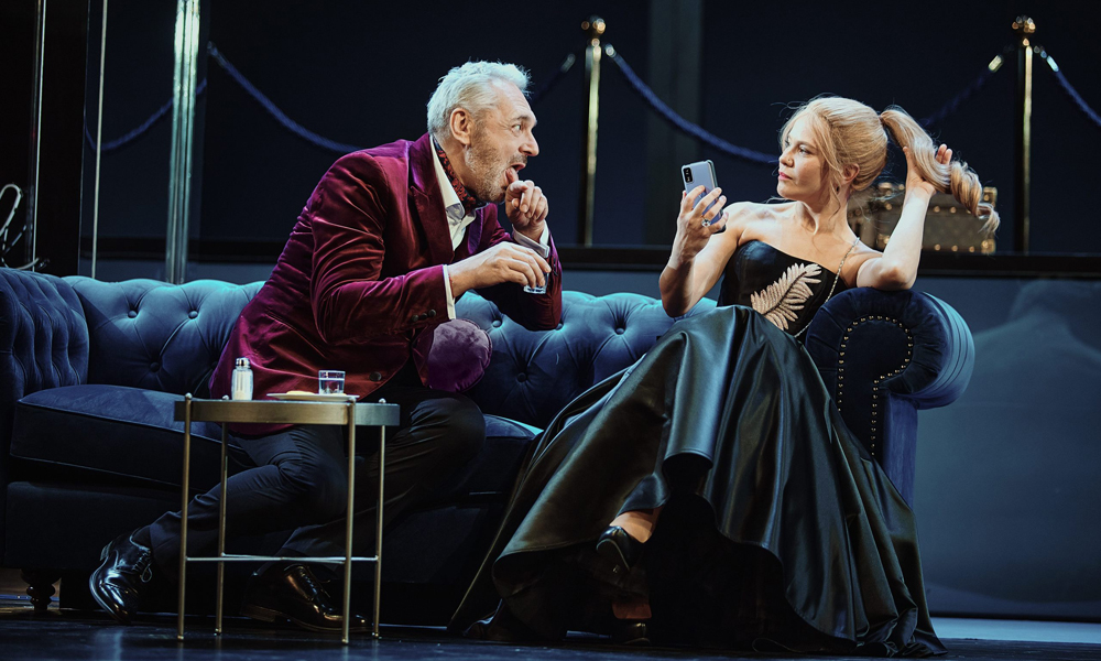 Красавец мужчина