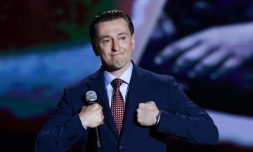 Сергей Безруков и Карен Шахназаров получили государственные награды