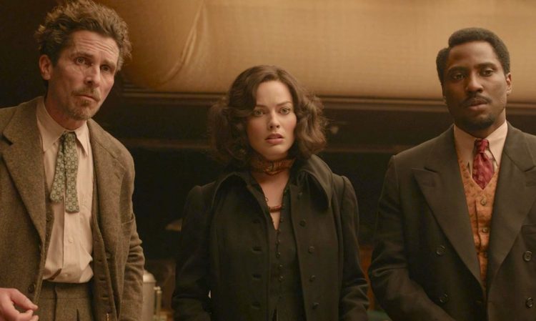 «Амстердам»: Марго Робби и чудной доктор против диктатуры