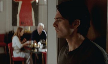 «Аферисты»: Себастиан Стэн и Джулианна Мур обманывают друг друга и всех остальных