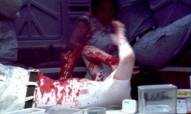 Секреты хорроров: Как создают кровь, кишки и расчлененку