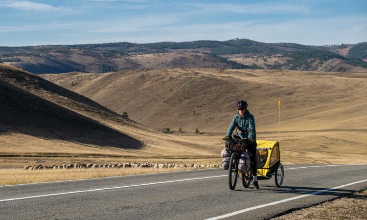 «Поехавшая»: Педально-романтическая реклама внутреннего туризма