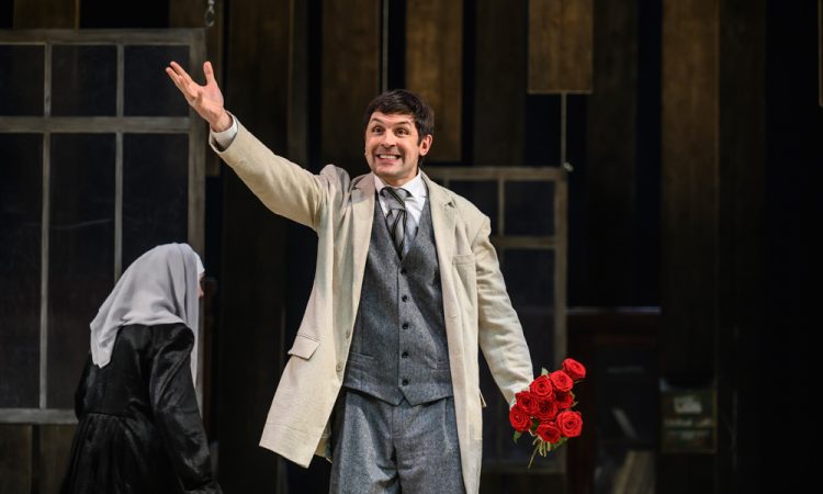 «Дядя Ваня»: Многоликое одиночество в МХТ имени Чехова