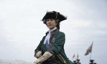 Хелен Миррен и Кайли Миноуг превратились в Барби