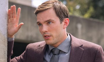 Николас Холт и Тони Коллетт в последнем фильме Клинта Иствуда