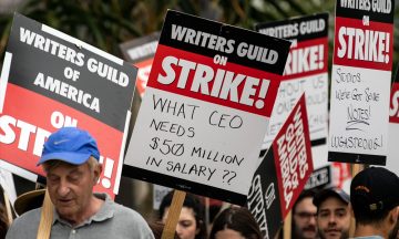 Забастовка скоро закончится? Сценаристы провели переговоры с представителями студий