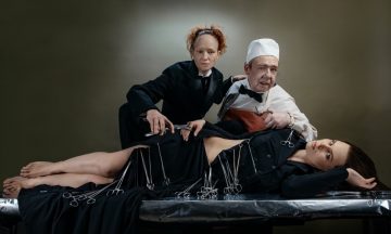 Муж выходит из тени жены в новой версии «Бовари» в Театре наций