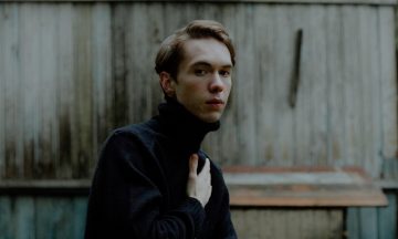 Откровенное интервью с Денисом Власенко о детях, кумирах и собаке