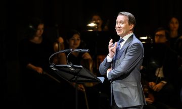 Симфоническую сказку «Петя и волк» с Евгением Мироновым покажут на «Небе»