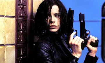 Красотка на взводе: За что мы обожаем Кейт Бекинсейл