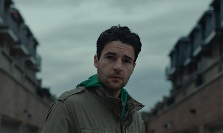 Кристофер Эбботт: Король фестивальных драм и двойник Кита Харингтона