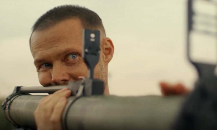 «Лада Голд»: Хиты 1990-х и лютый Даниил Воробьев в зажигательной черной комедии