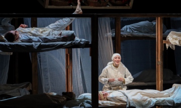 К 35-летию спектакля «Матросская Тишина» открылась театральная выставка