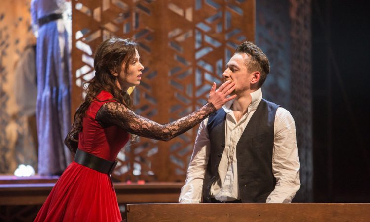 «Собака на сене»: Когда сердца бьются в ритме танго