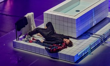 «Планета Максимус»: Трансцендентный Александр Петров и многофункциональная ванна