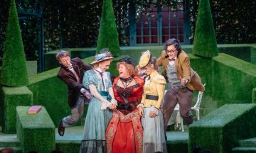 «Тетка Чарлея»: Миллион в брачной корзине