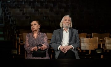 «9 ряд. 10, 11 место»: Театральные романы