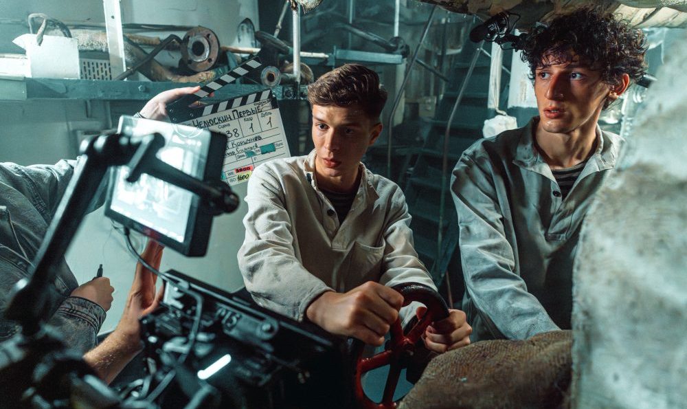 «Челюскин». Первые»