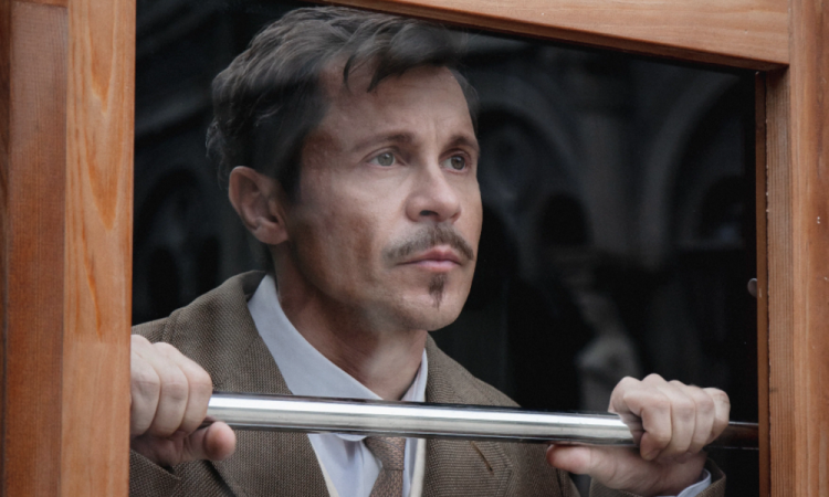 7 раз, когда Павел Деревянко играл актера