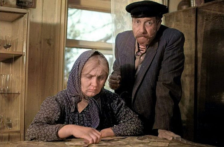 Любовь в жизни и кино: Какие российские пары играли супругов на экране