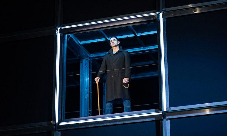 Жизнь как искупление: Монументальный «Лавр» Эдуарда Боякова