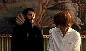 Знаменитые мужские украшения: От медальона Геральта до клыка Волкова