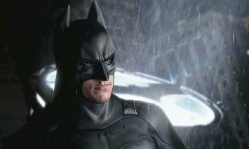 На «Аллее славы» зажглась звезда Бэтмена