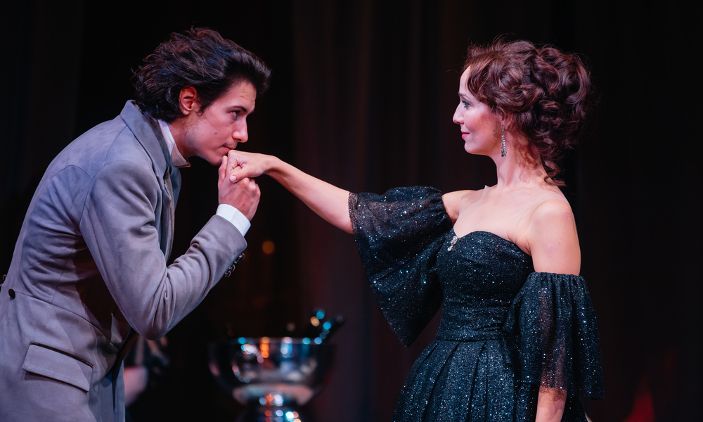 «Дама с камелиями»