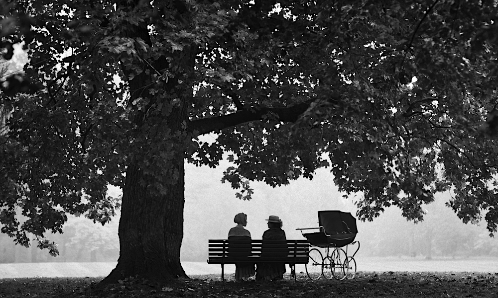 «Девушка с иглой»