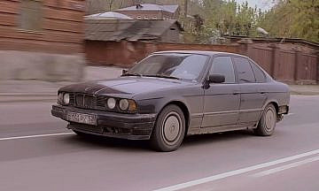 От «Антилопы Гну» до «Бумера»: История автомобилестроения на отечественных экранах