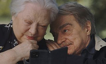 «Двое в одной жизни, не считая собаки»: Летний Петербург и бесконечная любовь