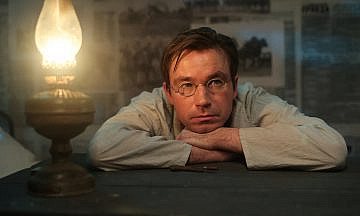 «Почтарь» с Александром Петровым завоевал три награды на кинофестивале в Египте