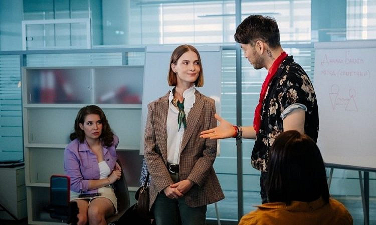 Триггеры в большом городе: Рецензия на сериал «Циники»