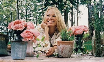 Все в сад: Кинозвезды-огородники и их успехи в полях